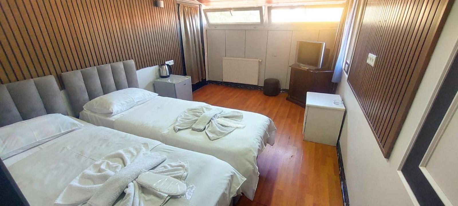 Metrepol Hotel บาทูมิ ภายนอก รูปภาพ