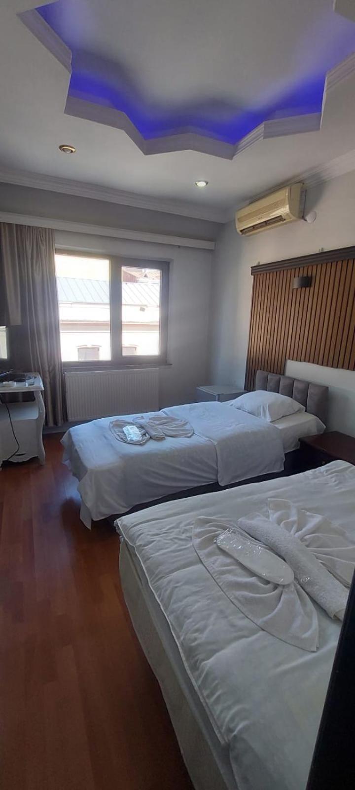 Metrepol Hotel บาทูมิ ภายนอก รูปภาพ