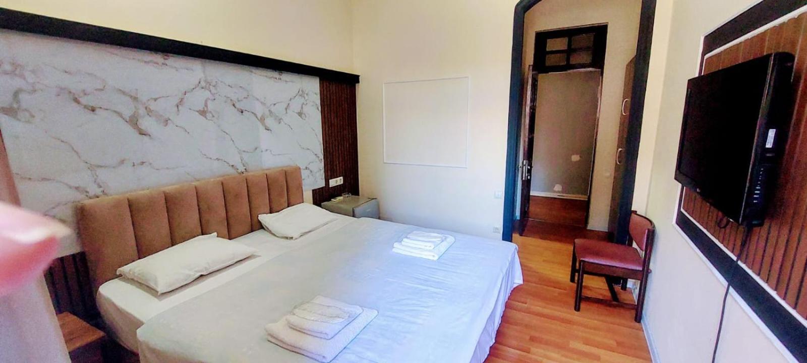 Metrepol Hotel บาทูมิ ภายนอก รูปภาพ