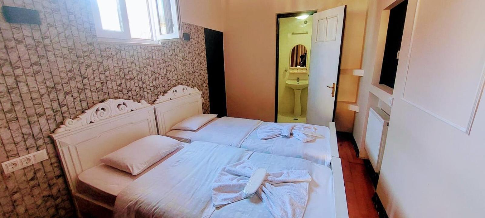 Metrepol Hotel บาทูมิ ภายนอก รูปภาพ