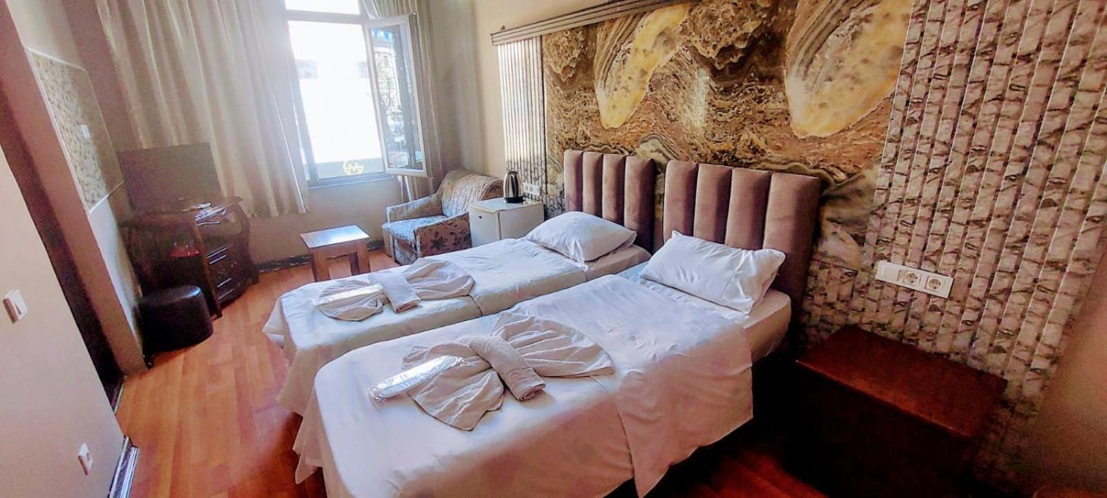 Metrepol Hotel บาทูมิ ภายนอก รูปภาพ