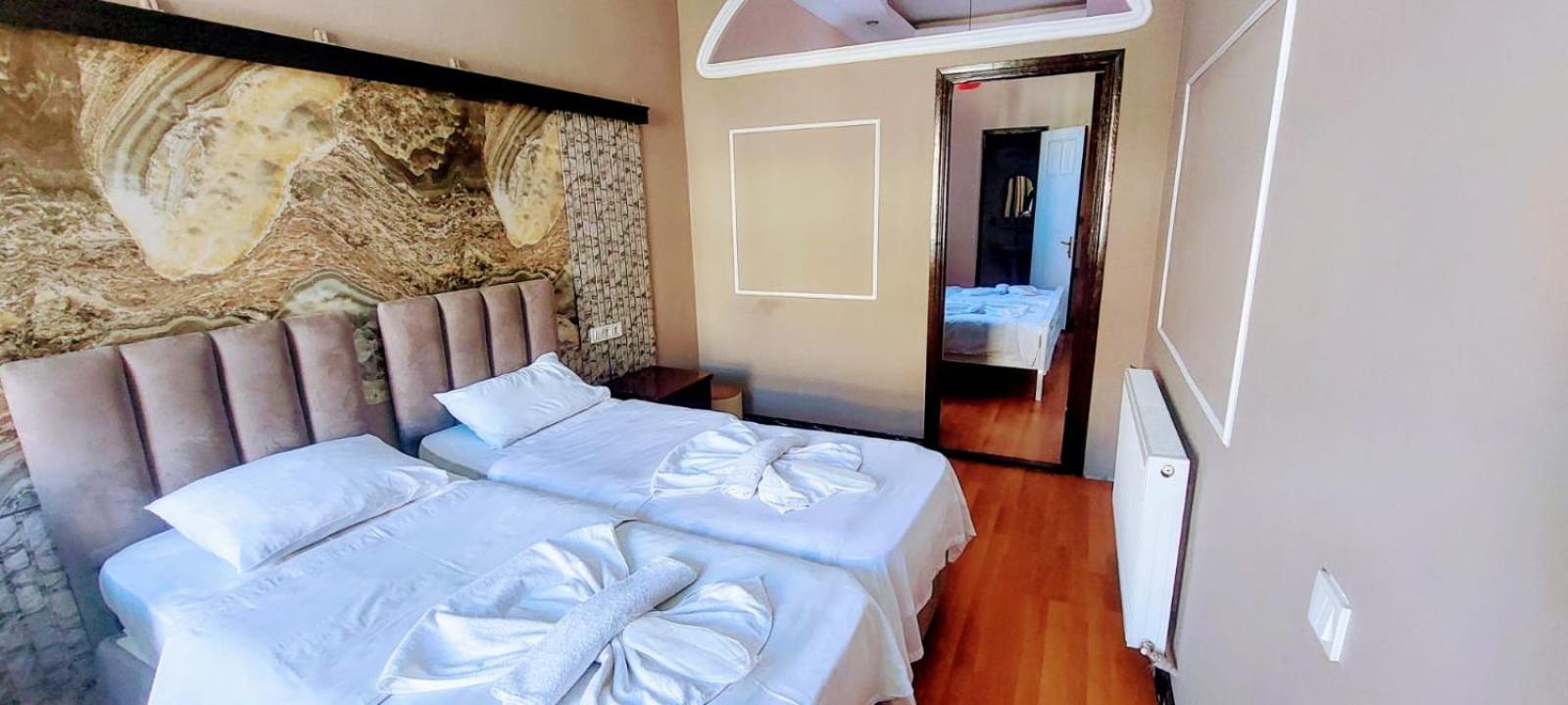 Metrepol Hotel บาทูมิ ภายนอก รูปภาพ